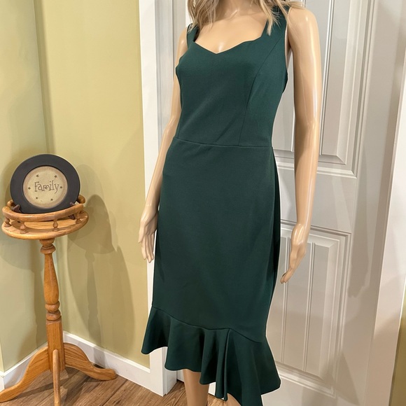 Elegant Betsy Johnson Green Sleeveless Dress Size 14 - Picture 16 of 16